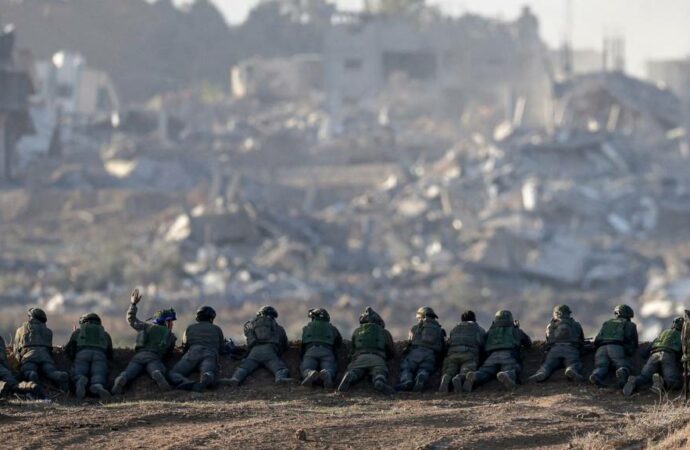 رویترز: حماس نیروهای اسرائیلی را در شهرهای غزه شکار می‌کند