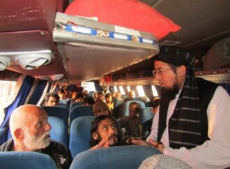 چهل تن از مهاجرین افغان از زندان های سند آزاد و به کشور برگشتند