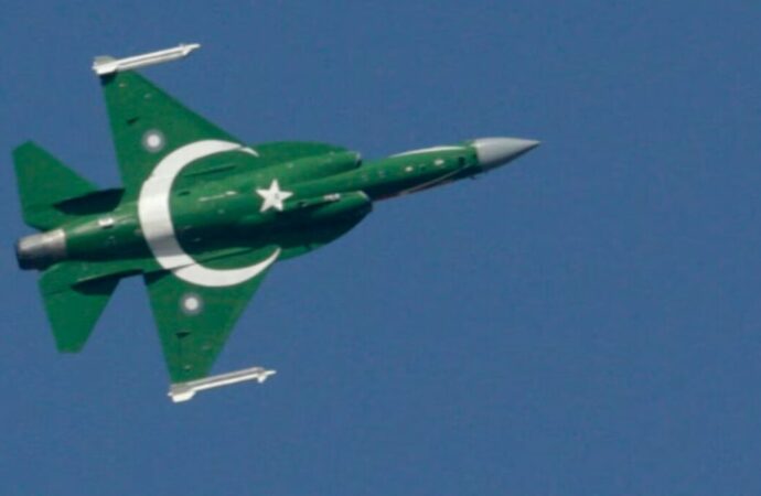 حملات هوایی طیاره‌های جیت پاکستانی در ولایت‌های خوست و پکتیکا